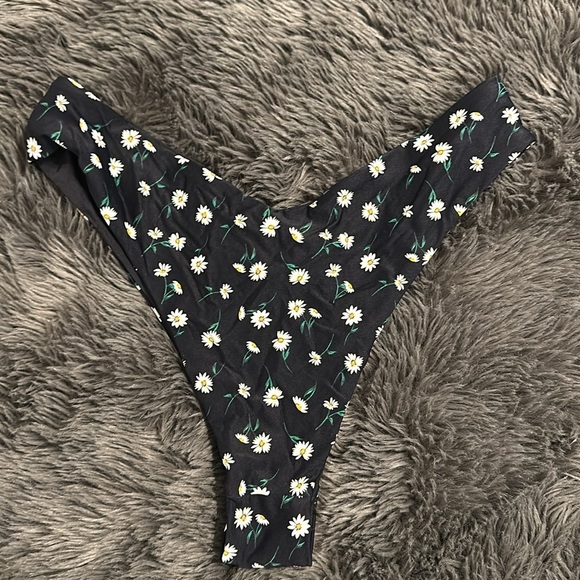 Onia x WeWoreWhat Bikini - Picture 6 of 8